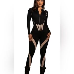 JLUXLABEL set Black and Nude Long-Sleeve Zip Front bodysuit and legging set